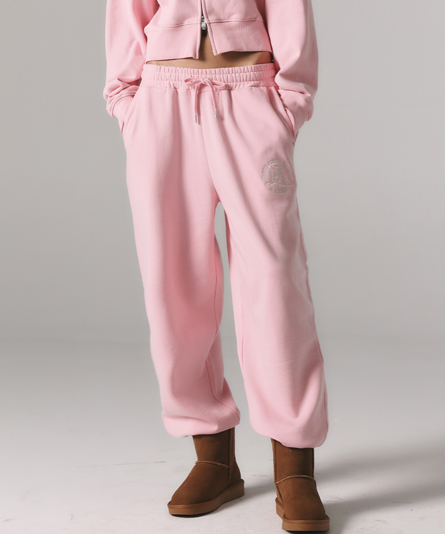 韓國PRENDA - MAIN LOGO JERSEY JOGGER PANTS BABY PINK