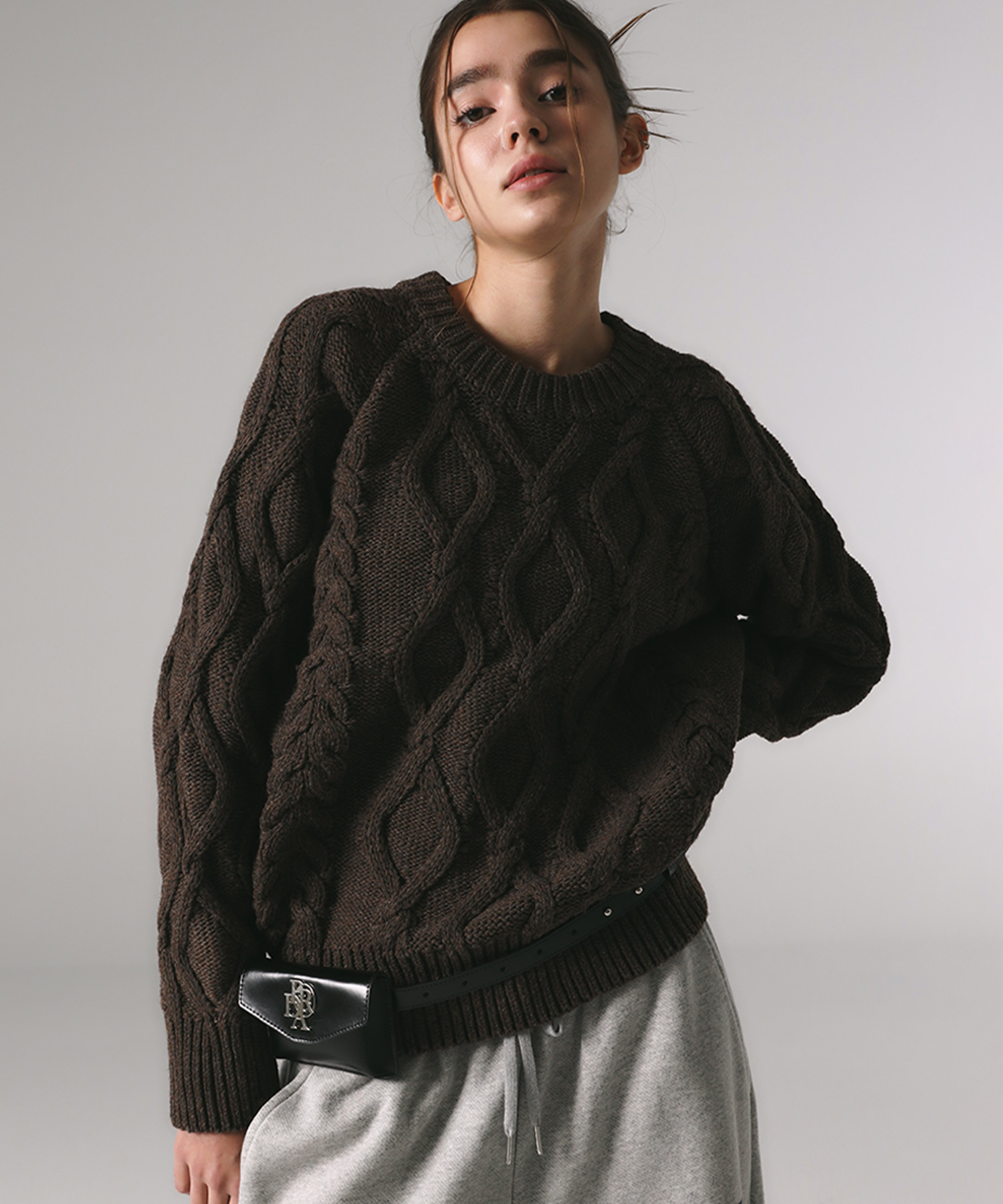 韓國PRENDA - TWISTED CREW NECK KNIT BROWN