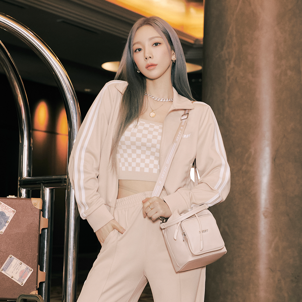 韓國 NERDY - Women Cropped NY Track Top (3color)