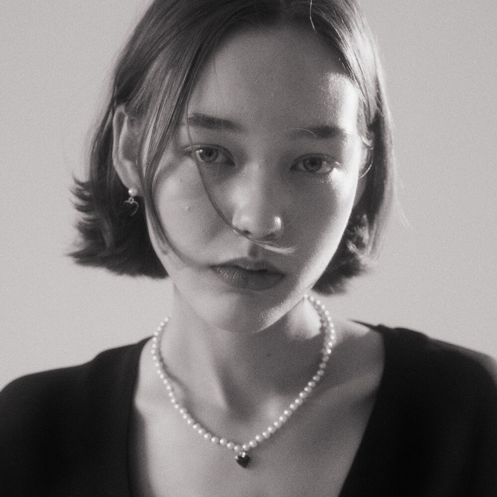 韓國VINTAGE HOLLYWOOD - Silky Black n Pearl Heart Necklace