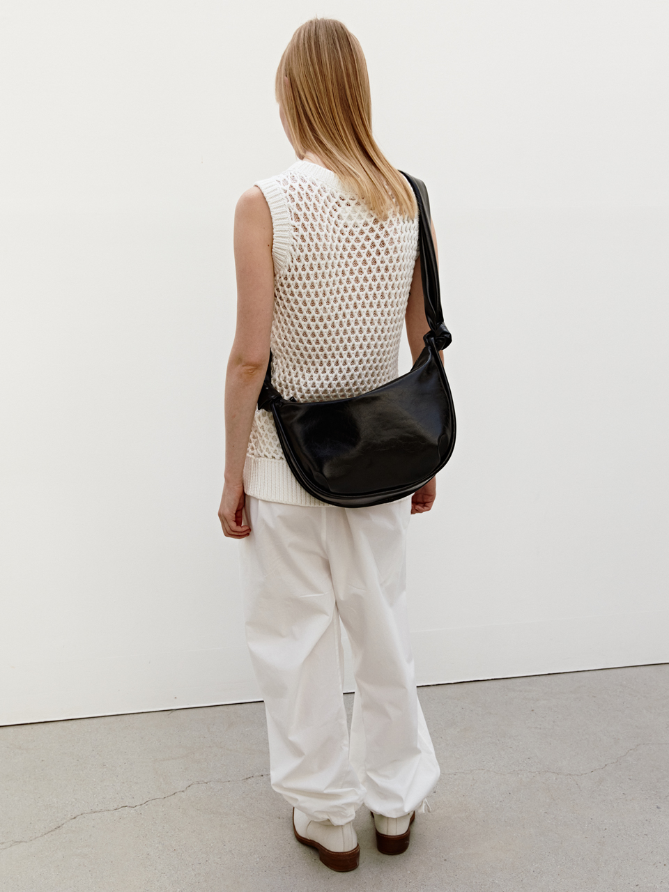 韓國YEOMIM - Cradle Bag (Crinkle Black)