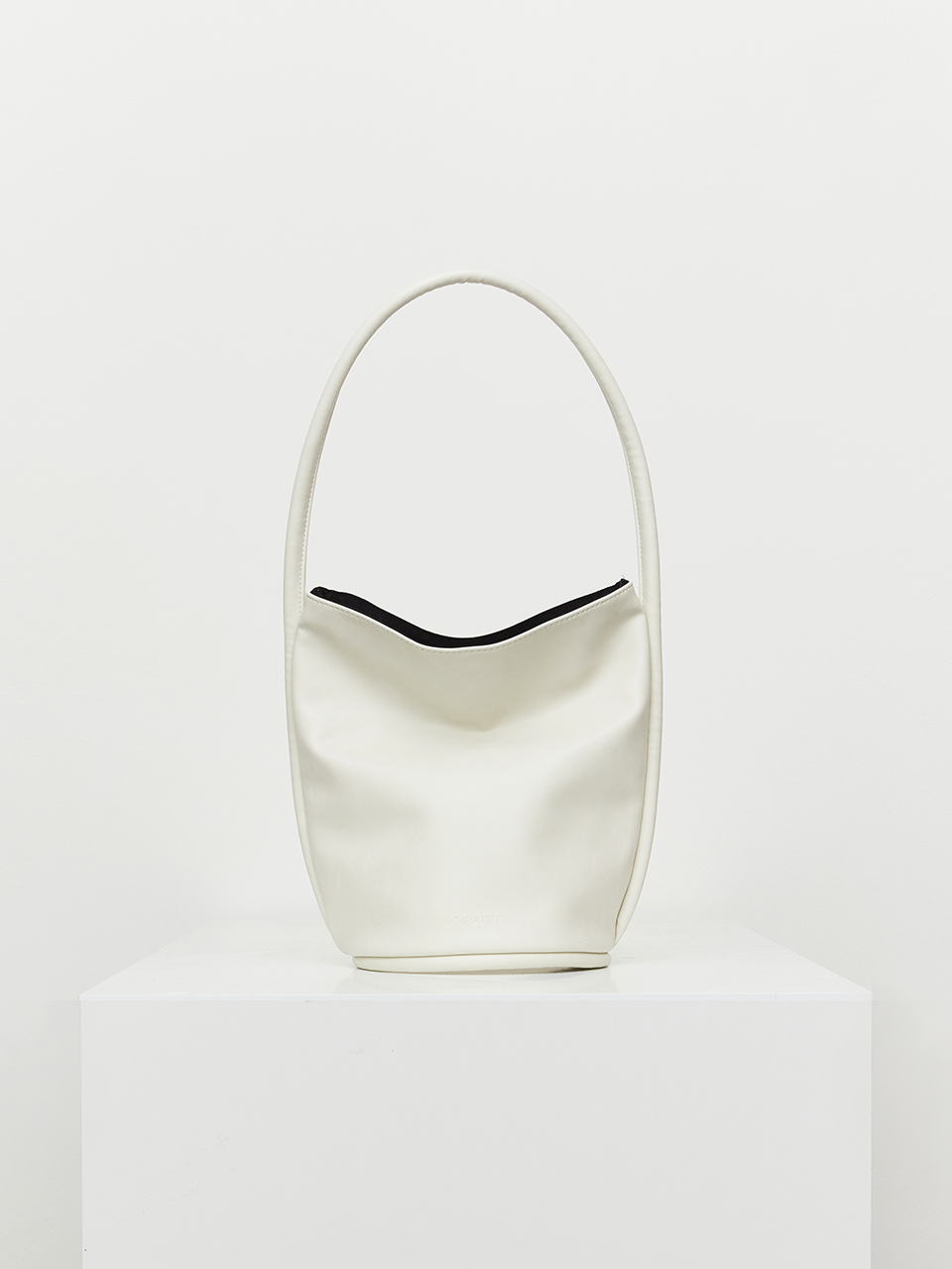 韓國YEOMIM - Beaker Bag (Cream)