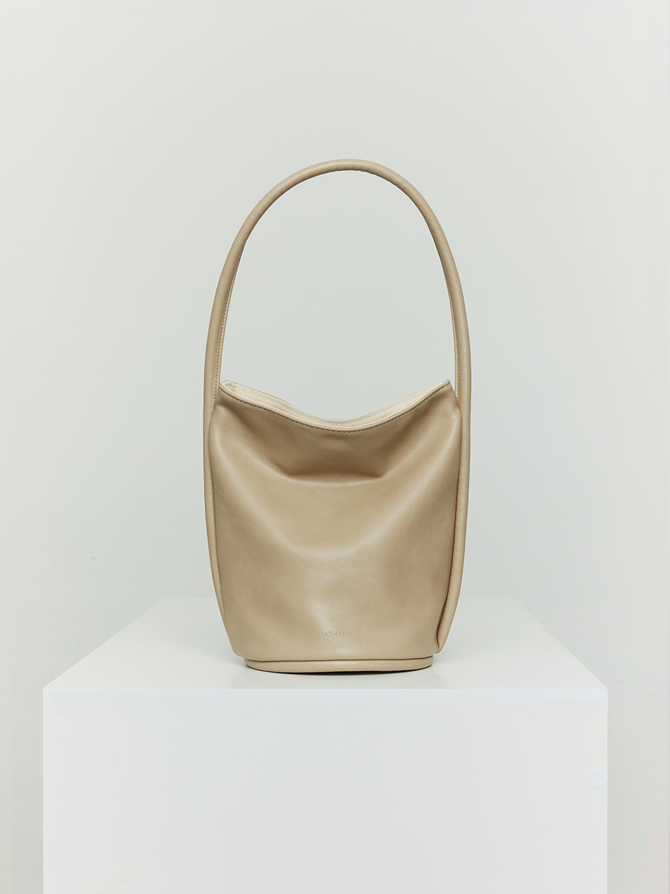 韓國YEOMIM - Beaker Bag (Olive Beige)