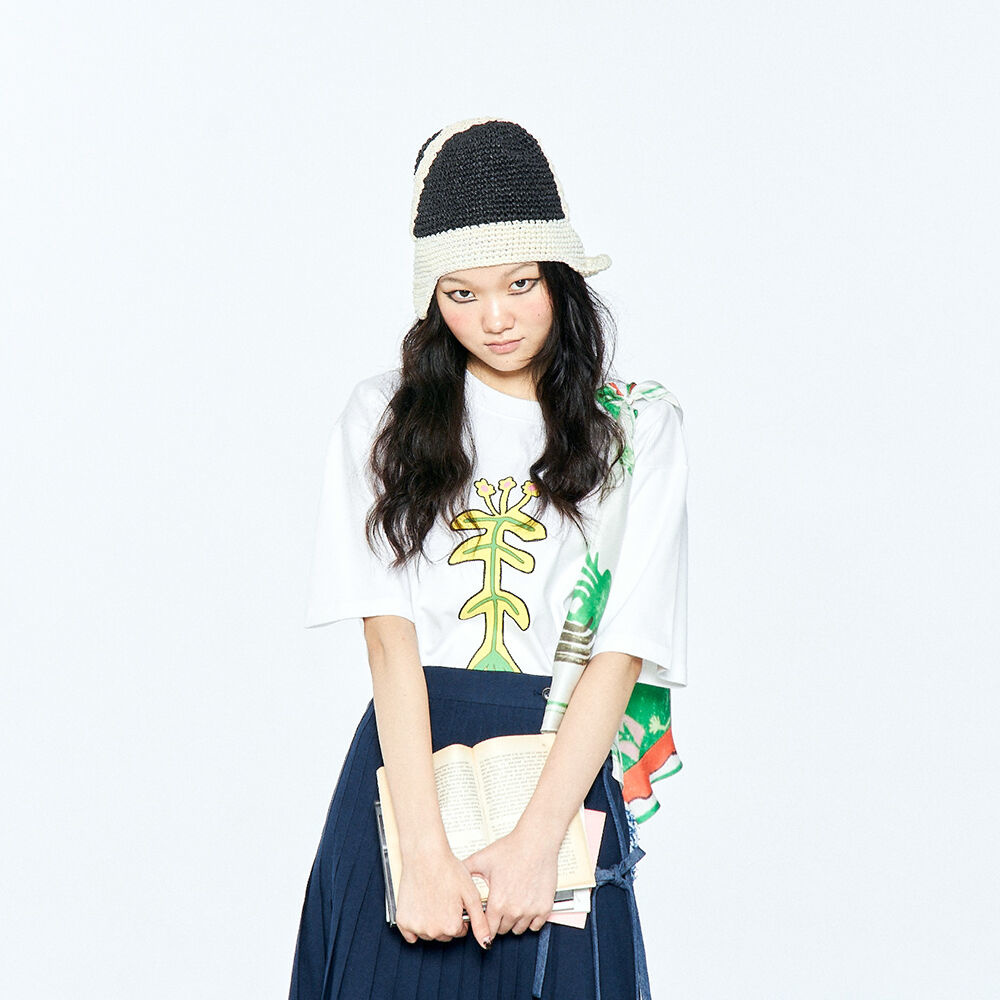 韓國 MISU A BARBE - STRAPY EAR BUCKET BLACK