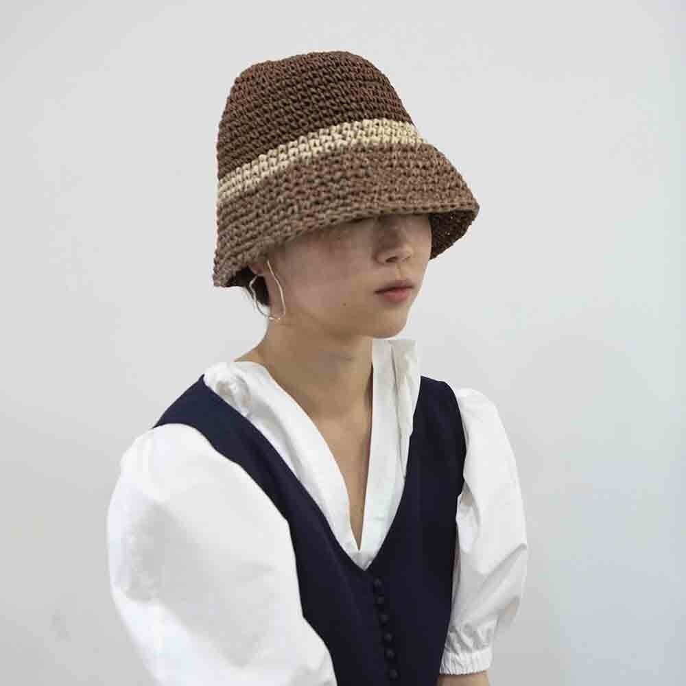 韓國 MISU A BARBE -  BLOCKED BUCKET BROWN