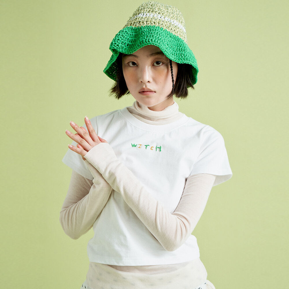 韓國 MISU A BARBE - WITCH T-SHIRT WHITE