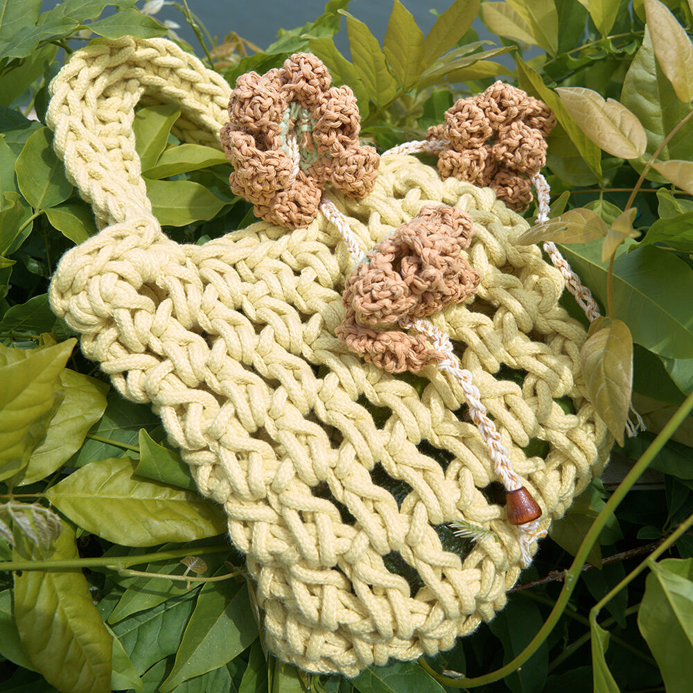 韓國 MISU A BARBE - FLOWERS GATHERING CHARM BIG BEIGE