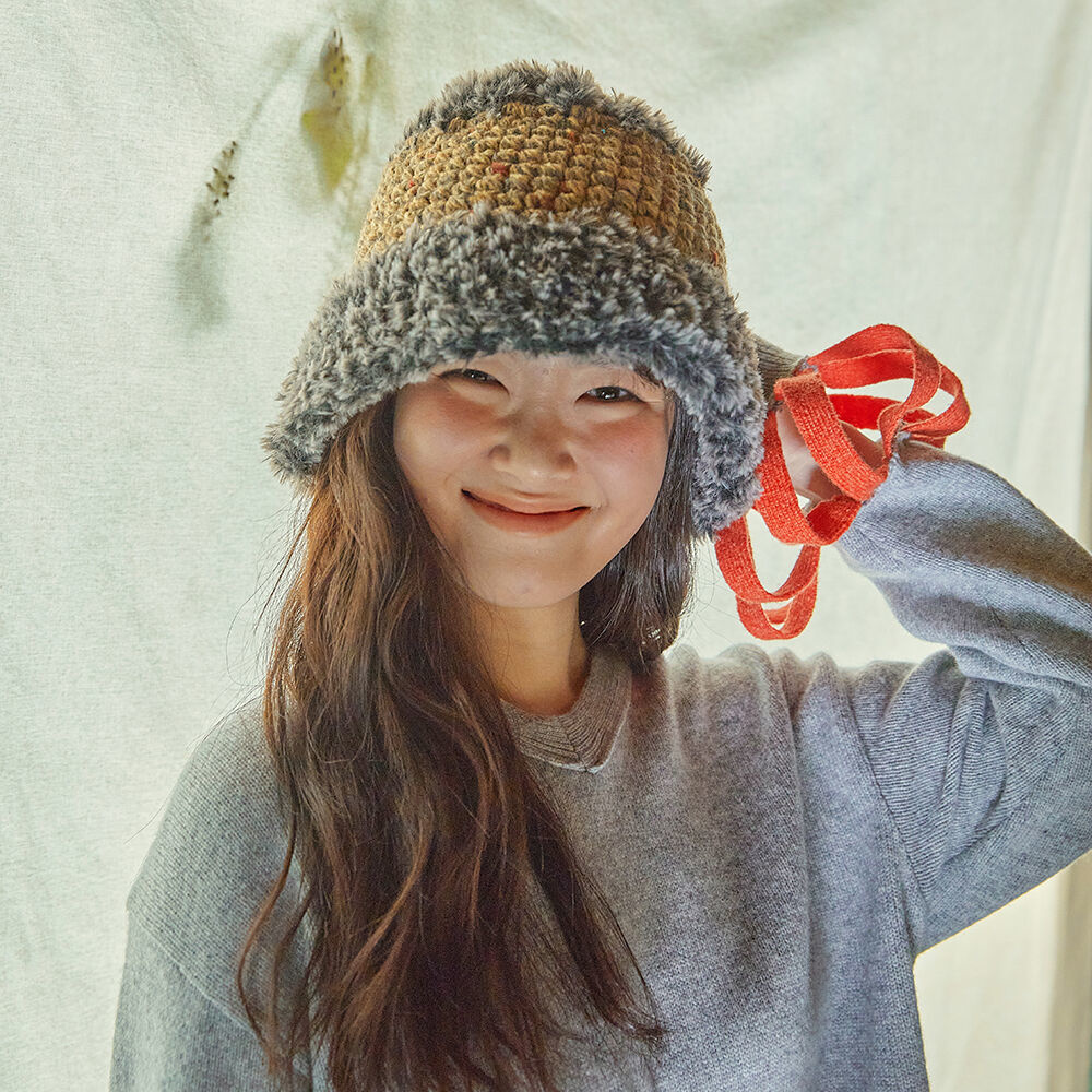 韓國 MISU A BARBE - NEW FURRY HAT YELLOW