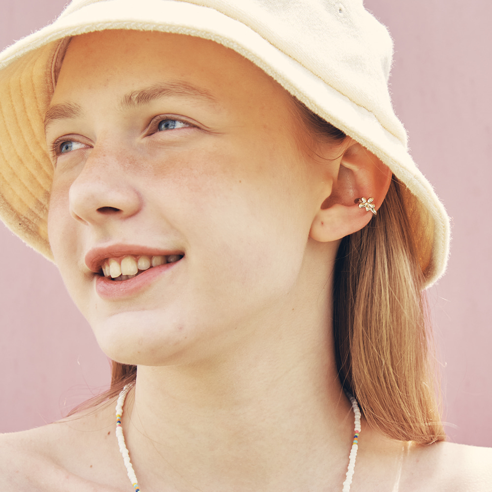 韓國VINTAGE HOLLYWOOD-Oxalis Flower Earcuff