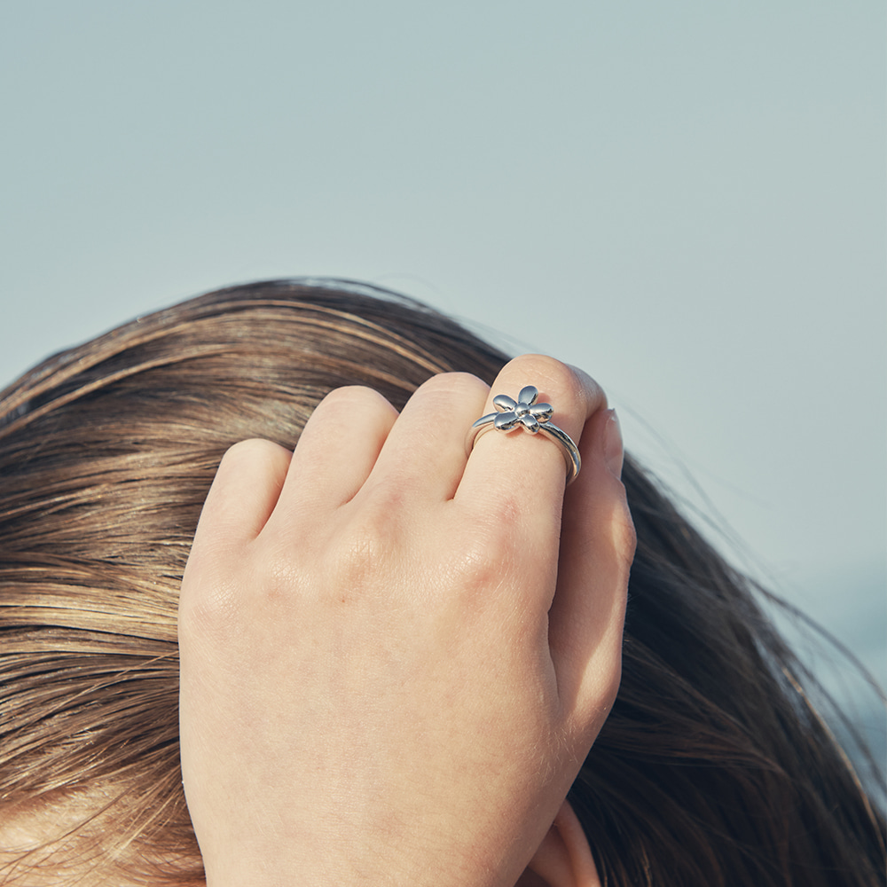 韓國VINTAGE HOLLYWOOD-Oxalis Flower Ring