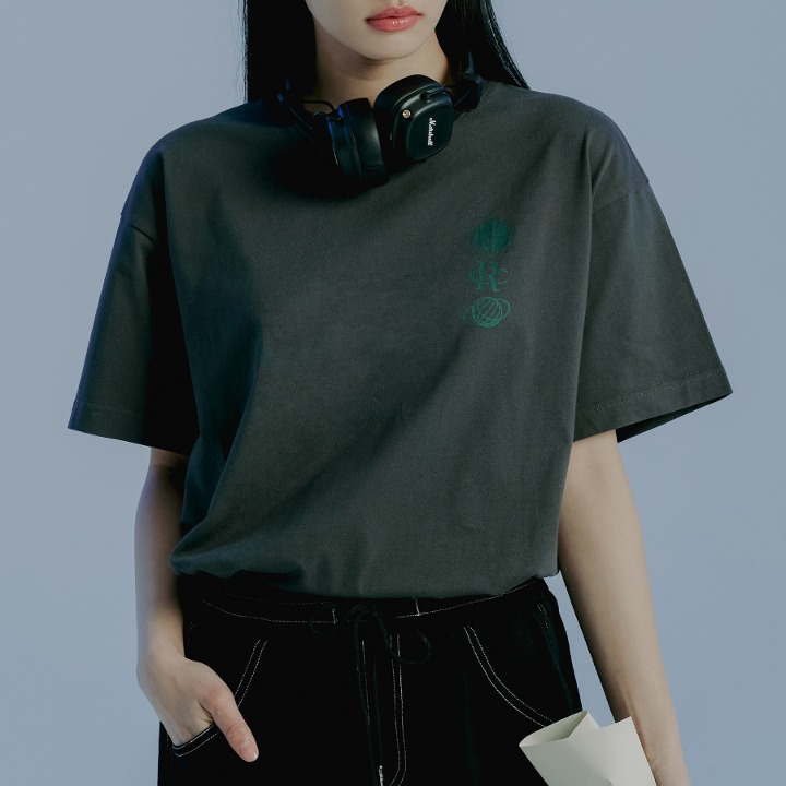 ROMANTIC CROWN-UNIVERSE EARTH TEE SHIRT_CHARCOAL