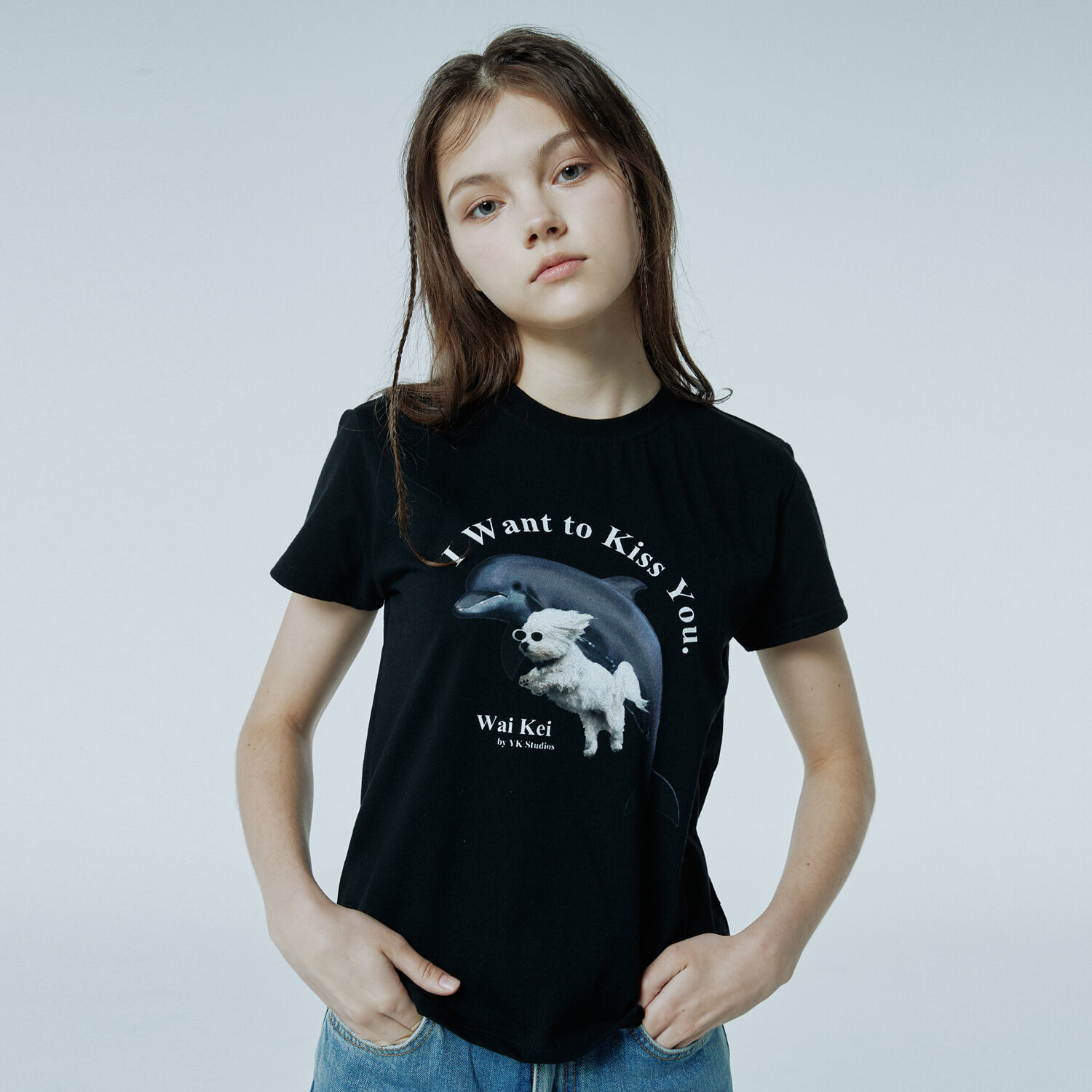 韓國WAIKEI - Puppy Dolphin Jumping Short Sleeve T-shirt WOMEN Black