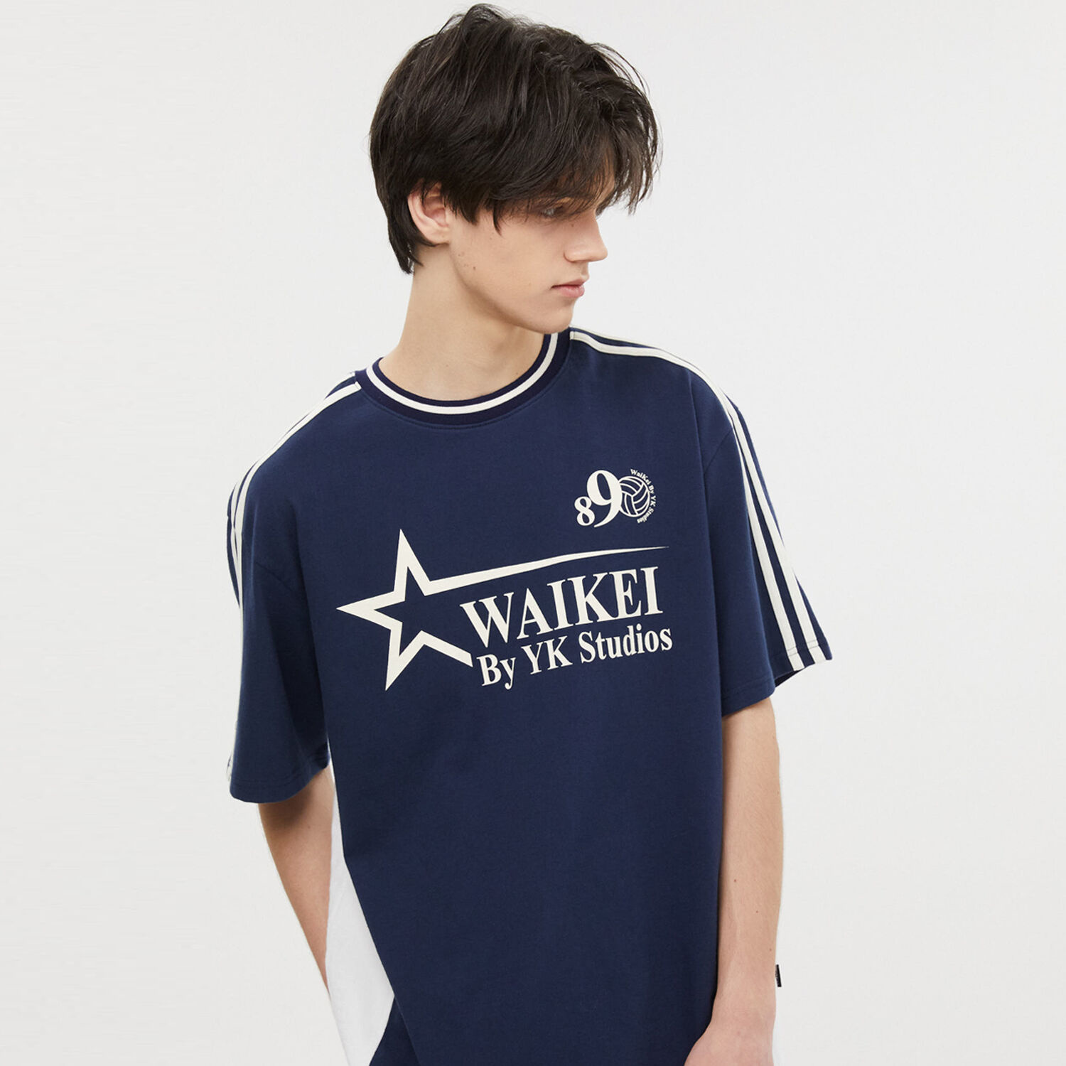 韓國WAIKEI - Star Logo Round Neck Short Sleeve T-shirt Navy