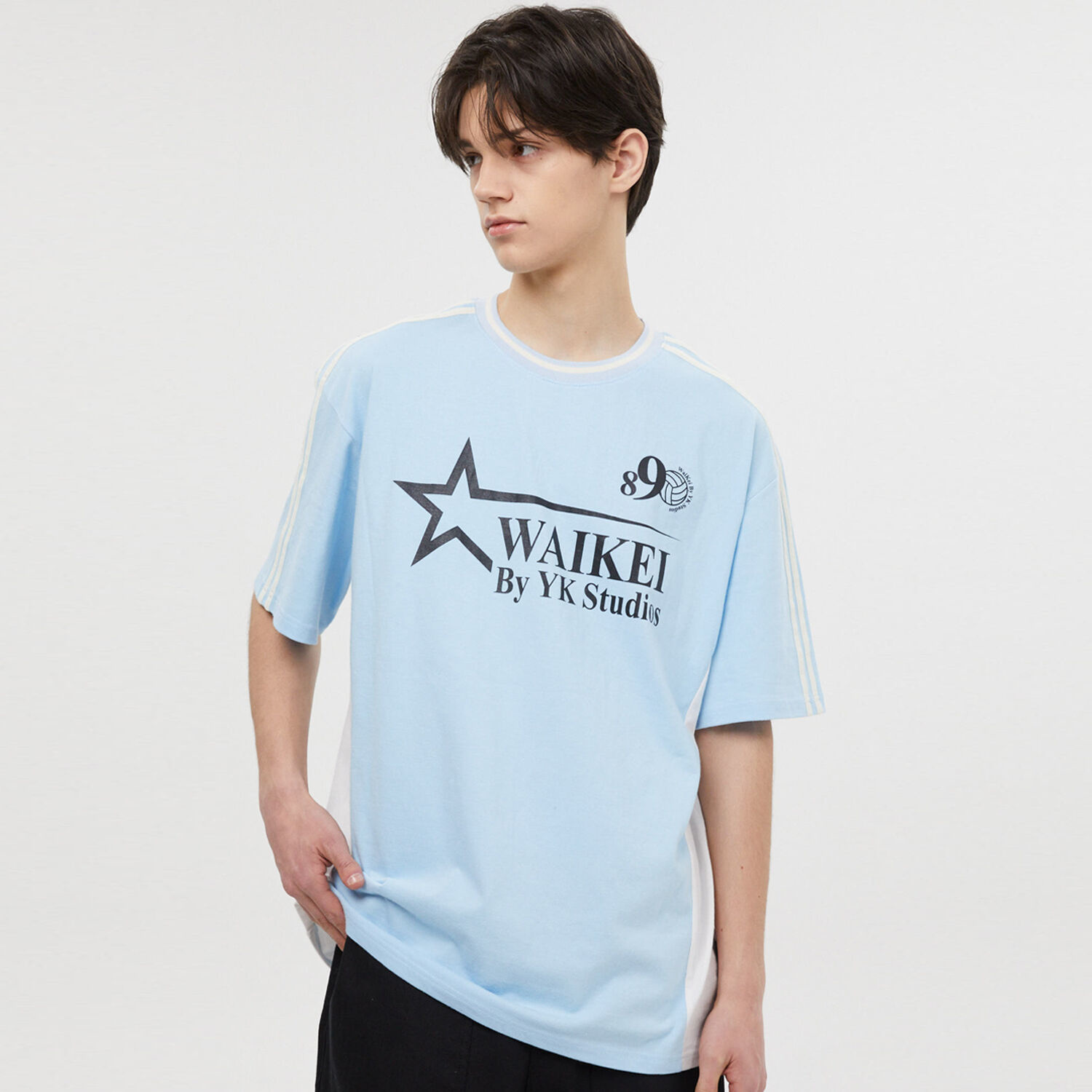 韓國WAIKEI - Star Logo Round Neck Short Sleeve T-shirt Sky Blue