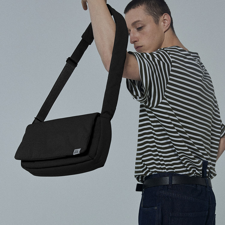 SWEETCH-CITY BOYS CROSS 005 S Black