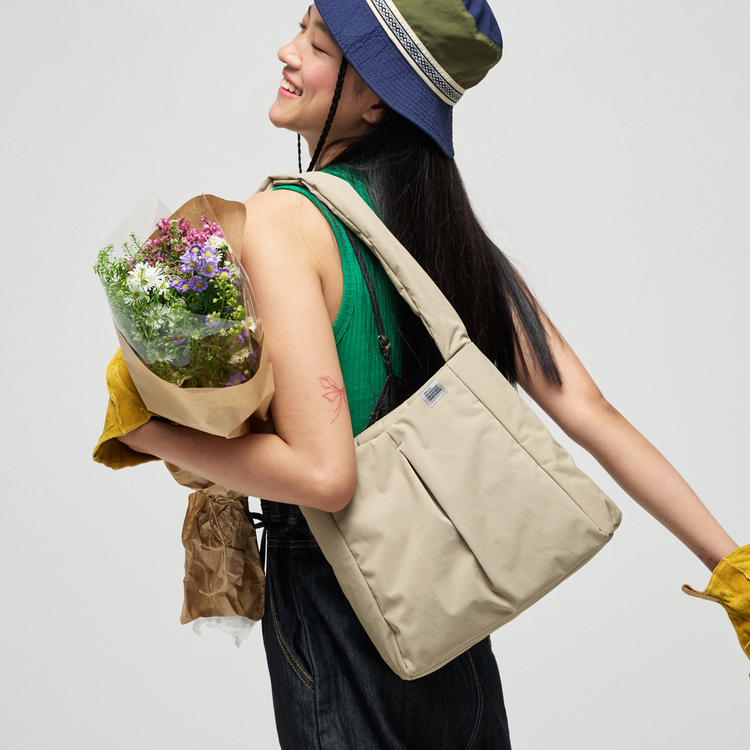 SWEETCH-SHOULDER 001 S Sand