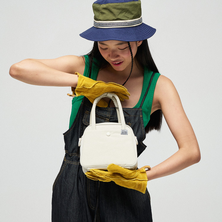 SWEETCH-SQUARE BAG 001 S Cream