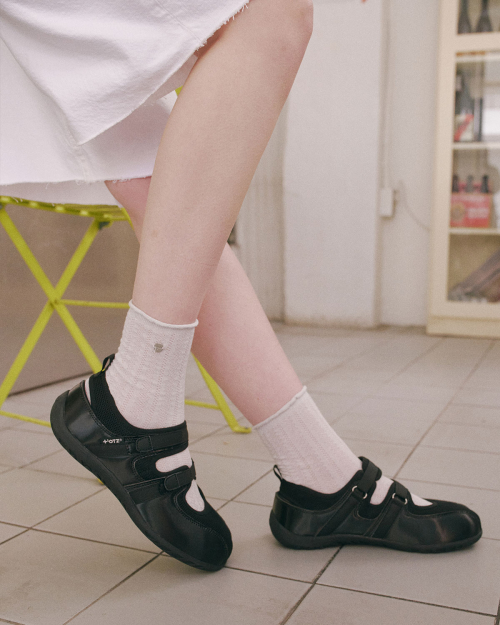 韓國 OTZ Romali Two Strap Flat Sneakers FLOTFA1W15