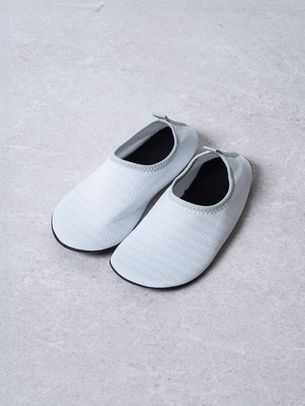 韓國 DAISO - 襪子型網眼水鞋♡鞋子