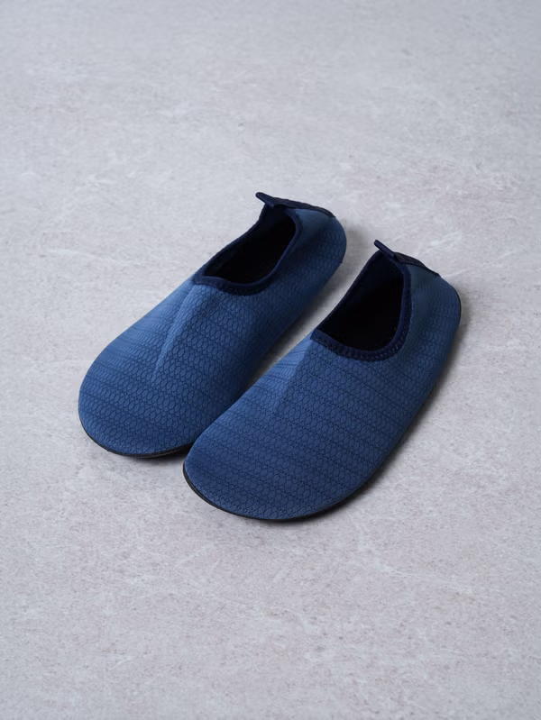 韓國 DAISO - 襪子型網眼水鞋♡鞋子