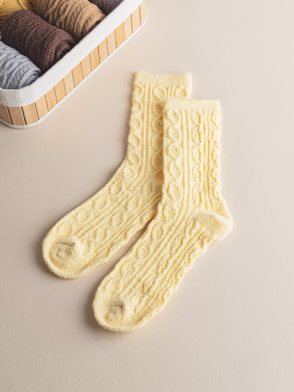 韓國 DAISO - 女性針織睡襪黃色♡襪子