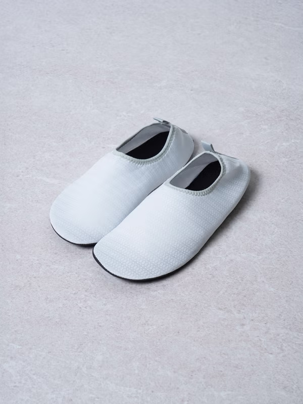 韓國 DAISO - 襪型網眼水鞋♡鞋子