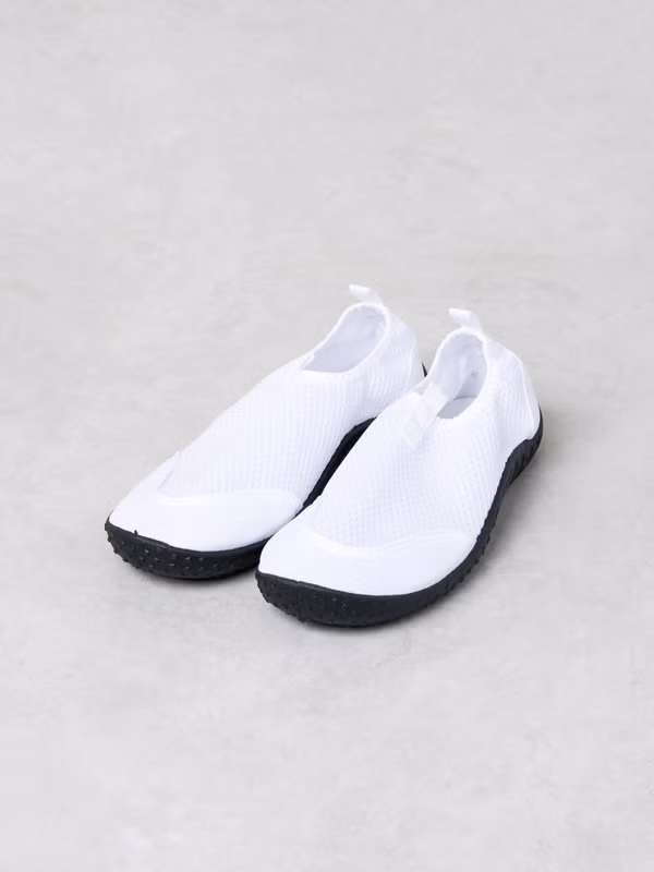 韓國 DAISO - 高級型網眼水鞋白色♡鞋子