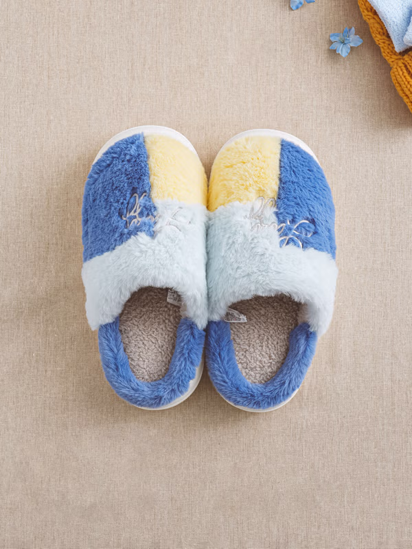 韓國 DAISO - 刺繡點綴毛絨室內拖鞋♡鞋子