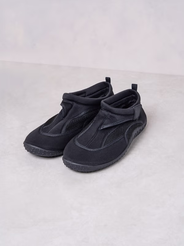 韓國 DAISO - 調節水上鞋♡鞋子