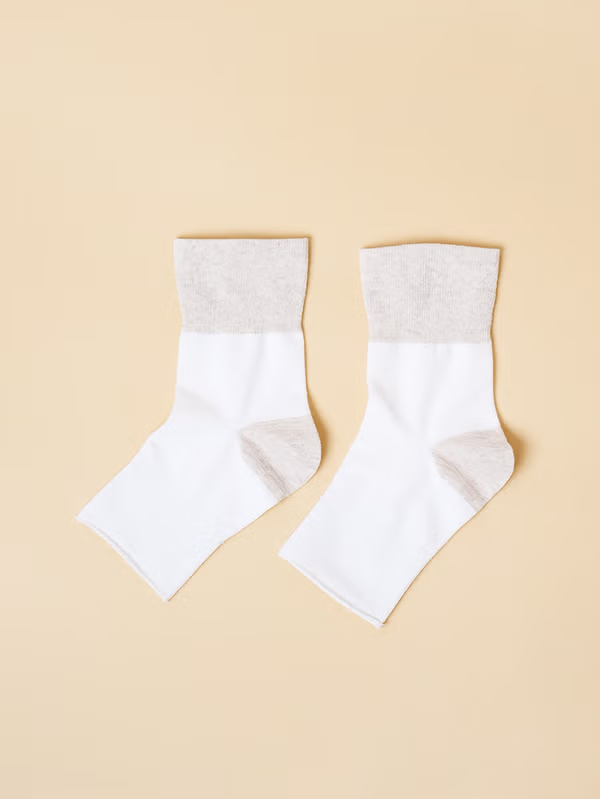 韓國 DAISO - 男女通用護跟襪♡襪子