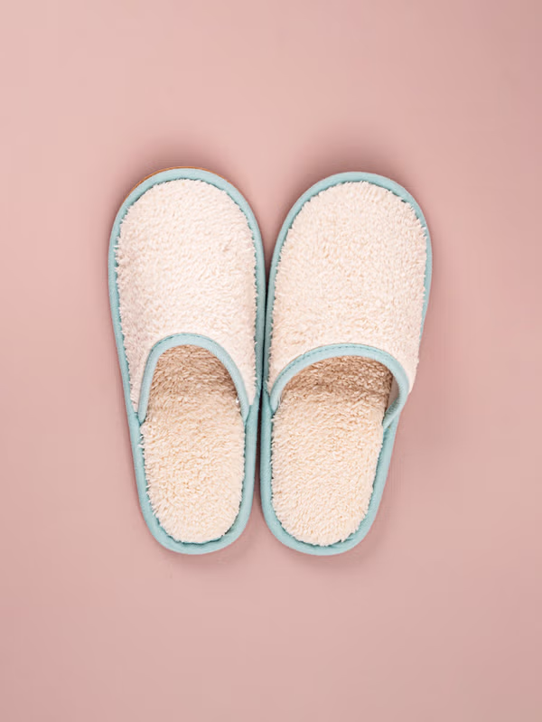 韓國 DAISO - 基本毛絨室內拖鞋 米色♡鞋子