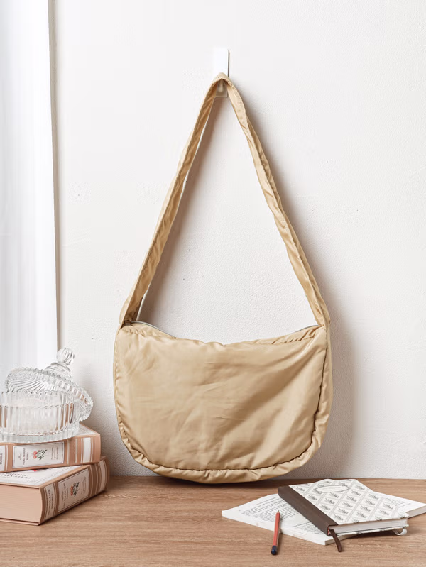 韓國 DAISO - 現代絨毛斜背包（米色）♡包包