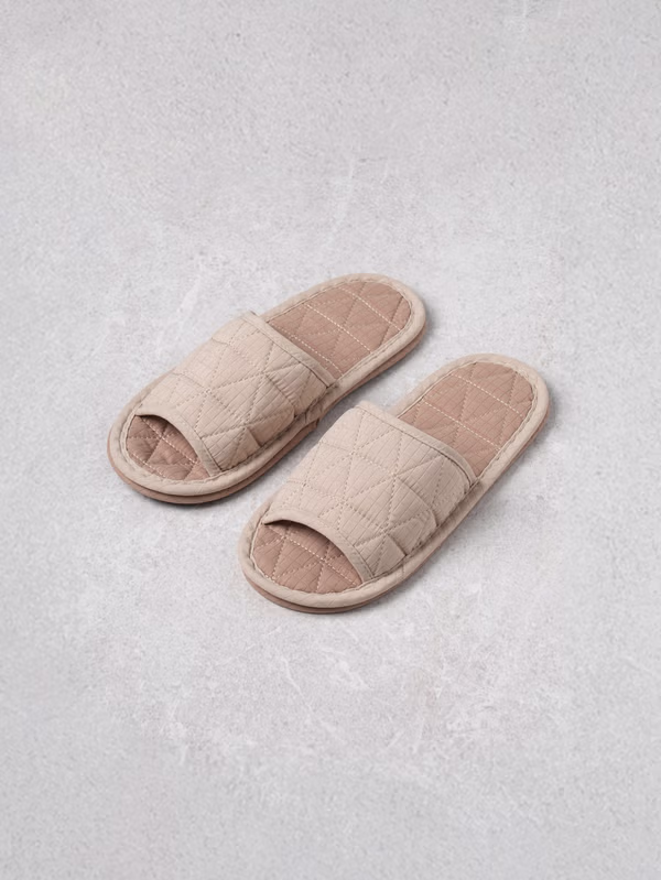 韓國 DAISO - 絎縫室內拖鞋♡鞋子