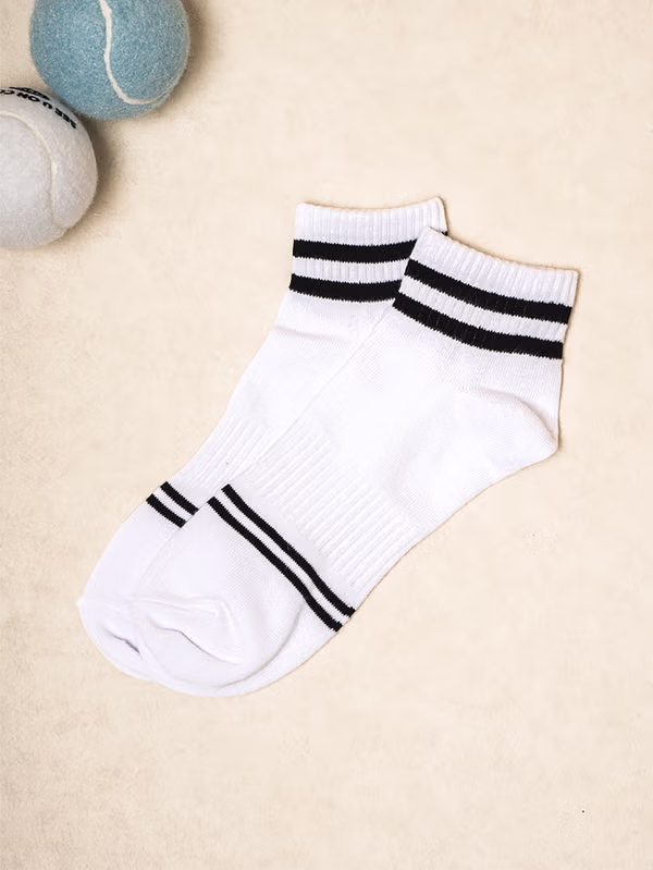 韓國 DAISO - 男士跑步短襪白色♡襪子