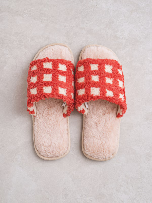韓國 DAISO - 格仔毛毛冬季室內拖鞋♡鞋子