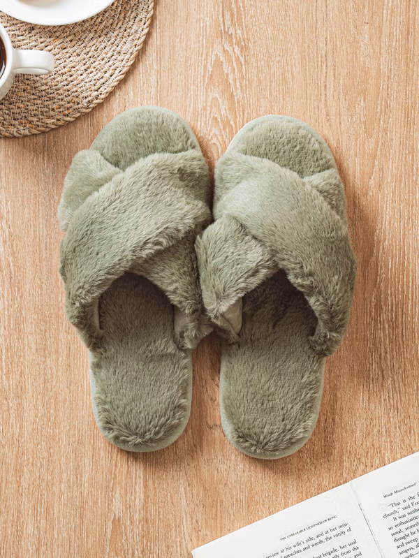韓國 DAISO - 綠色扭結毛居家拖鞋♡鞋子