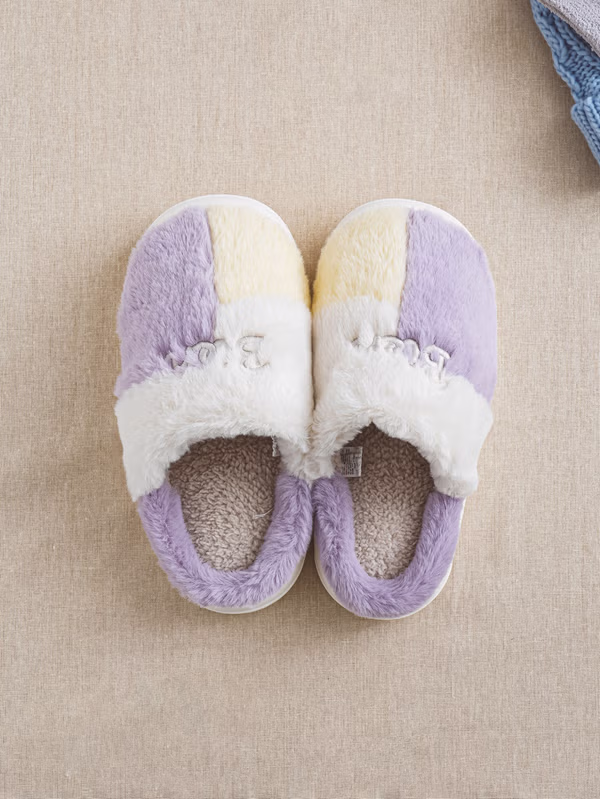 韓國 DAISO - 刺繡點綴毛絨室內拖鞋♡鞋子