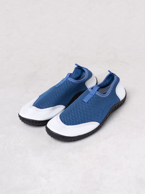 韓國 DAISO - 高級型網眼水鞋海軍藍♡鞋子