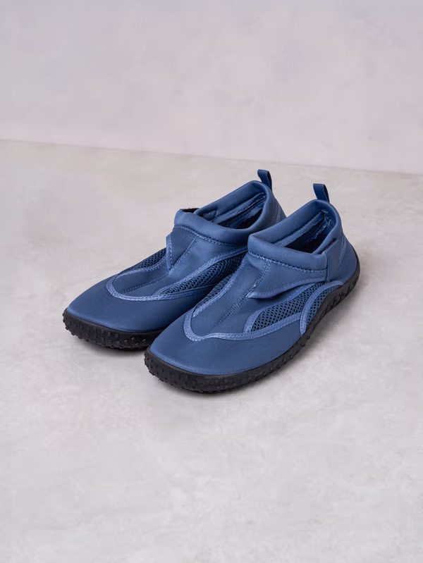 韓國 DAISO - 調節水上鞋♡鞋子