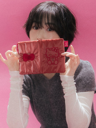 韓國 JOSEPH AND STACEY - Travel Wallet Hello Kitty Sleek Red