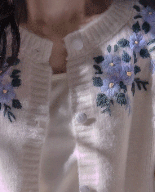 leelin - [카르빈 입체꽃자수 따스미 보송한 가디건 [size:F(5566)]]♡韓國女裝外套