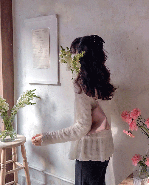 leelin - [제이스꽃 보송기모 부드런스판 반폴라 블라우스 [size:F(5566)] ]♡韓國女裝上衣